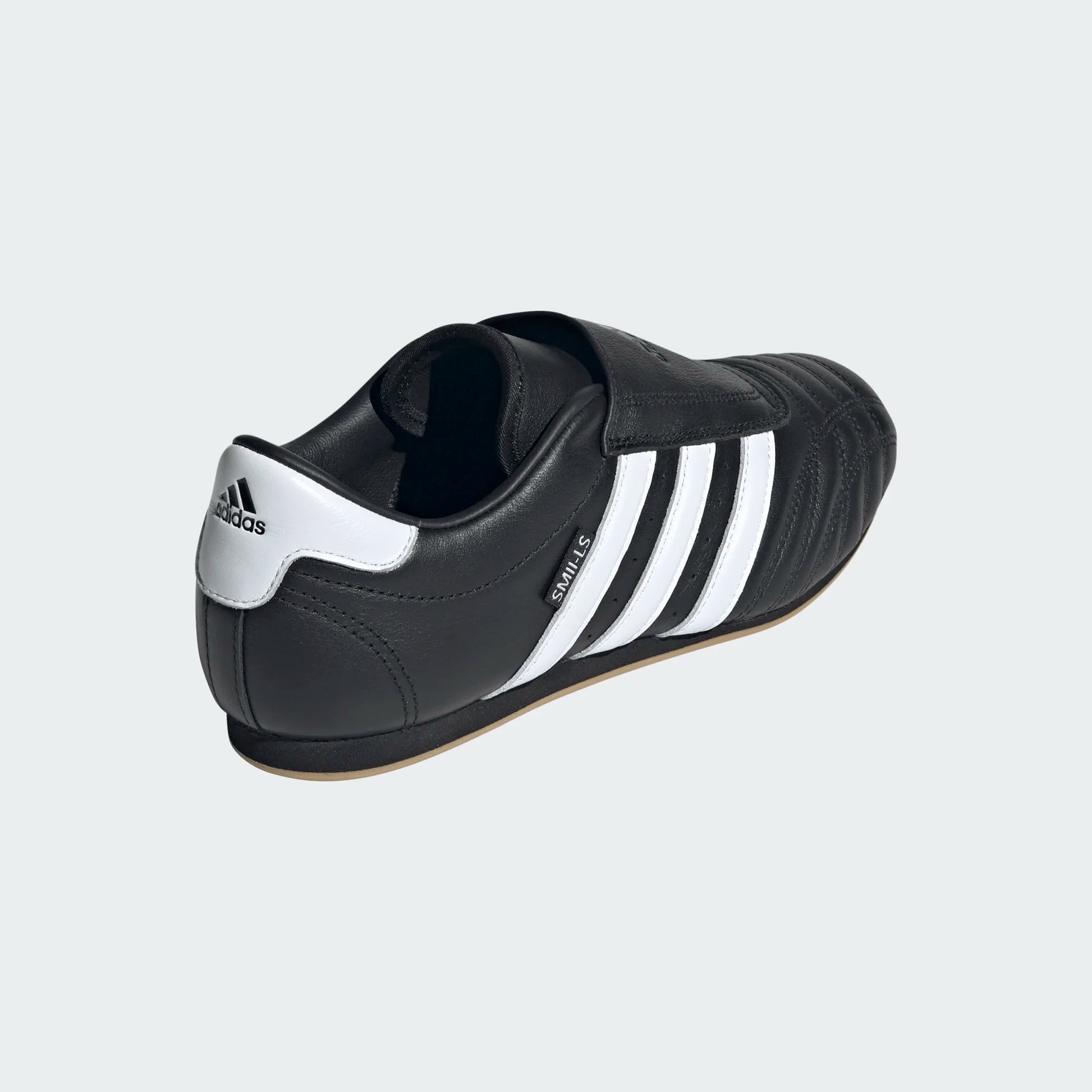 ADO2SNE00021LTW_NEGB%C3%81S%2BFTWBLA%2BGUM3_4.png
