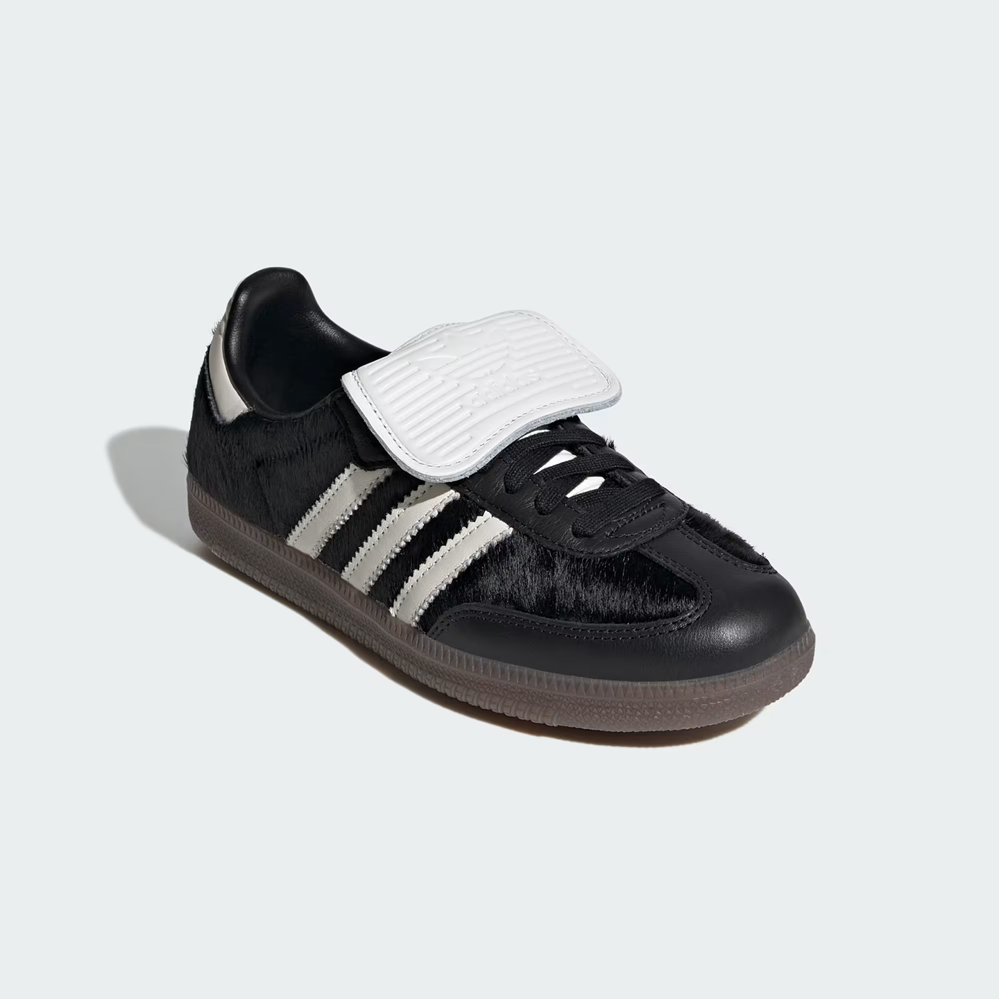 ADO2SNE00023LTW_NEGB%C3%81S_BLANUB%2BGUM5_3.png
