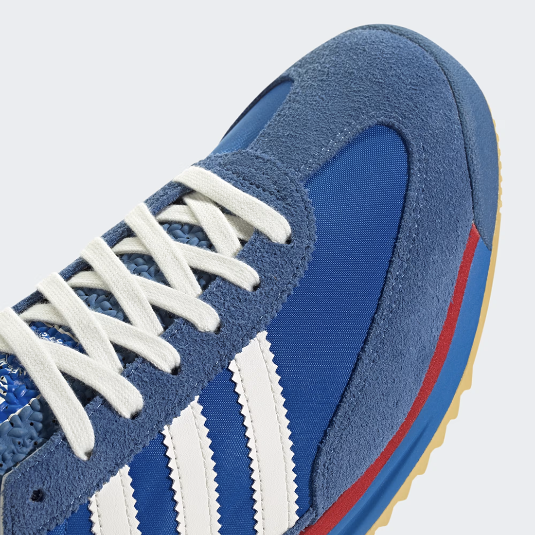 ADO2SNE01041LEM_Blue_4.png