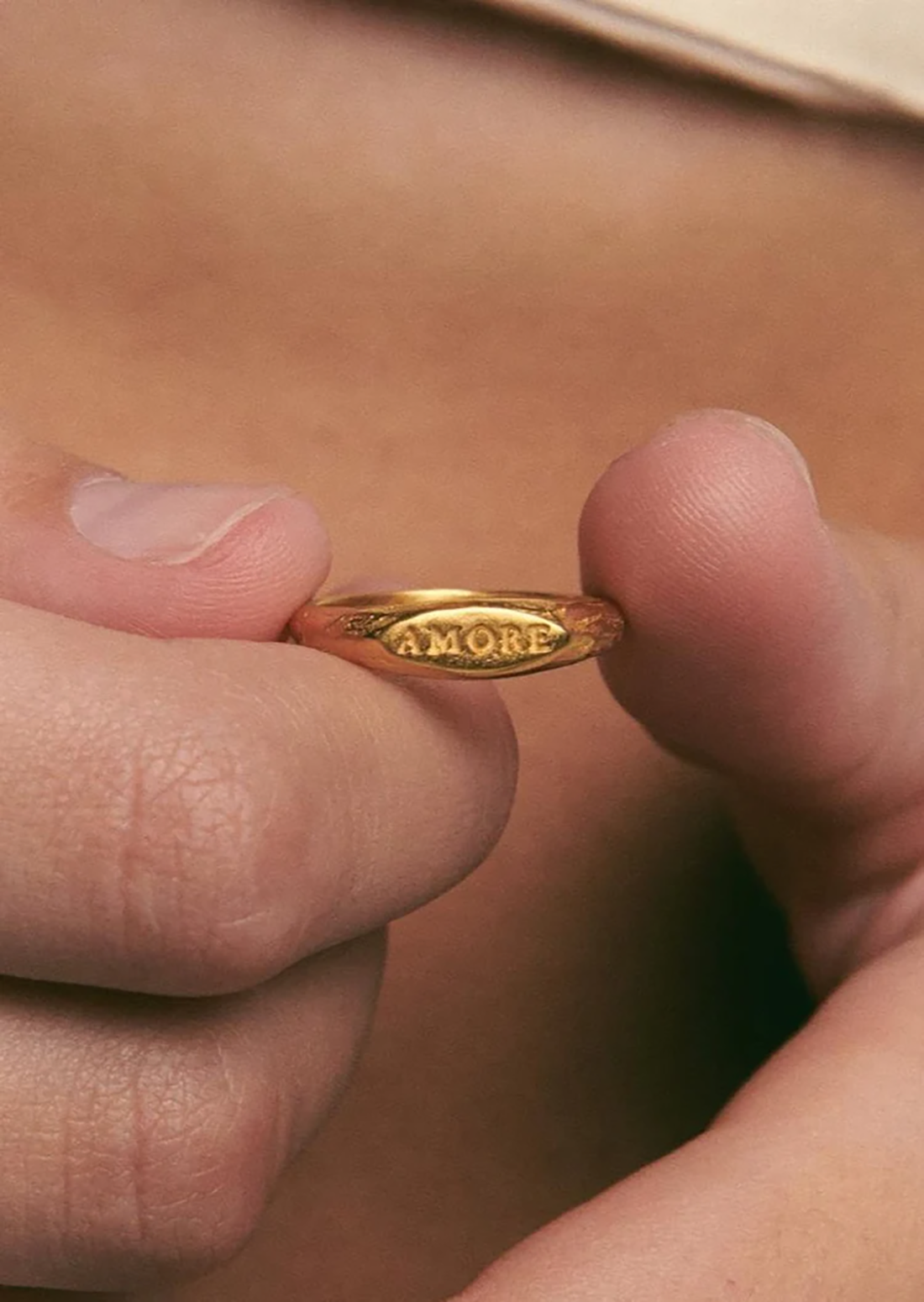 ALJ5JEW00015GOW_Oro_1.png