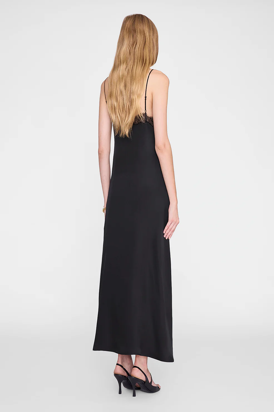 ANI1DRE07169SEW_Black_1.png