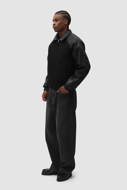 ART1CJK00001PHM_Black1_4.png