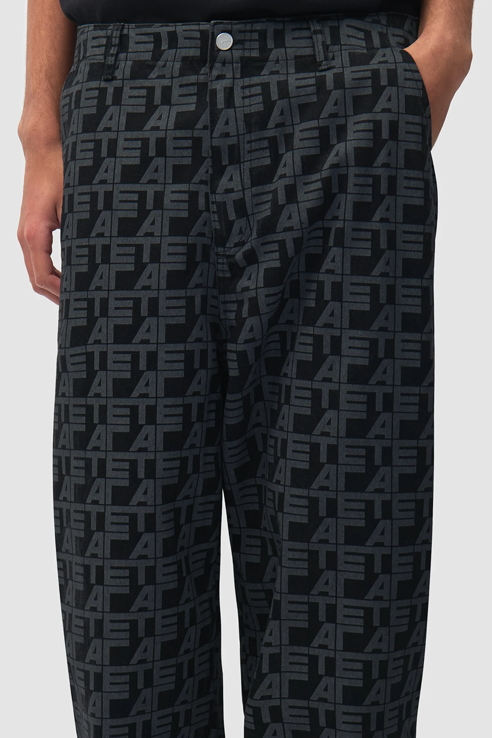ART1JEA19548CTM_Black+Denim_2.png