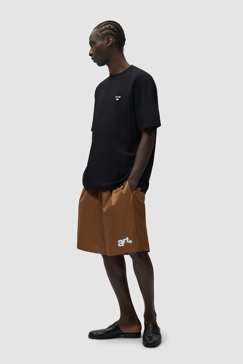 ART1SHO00002CTM_Orange_2.png