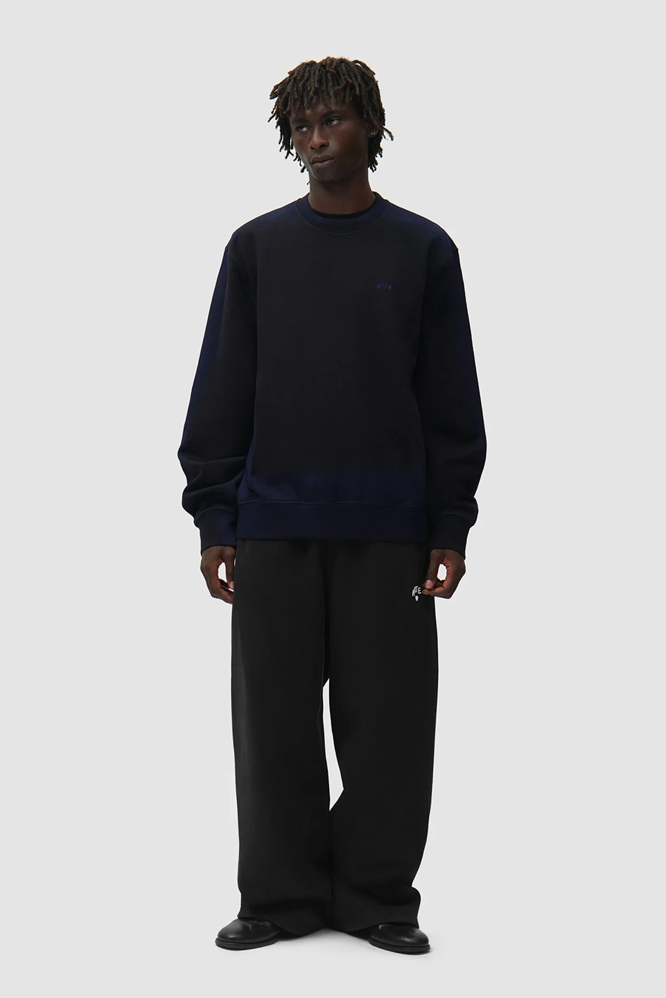 ART1SWE19545CTM_Navy%2BBlack_3.png