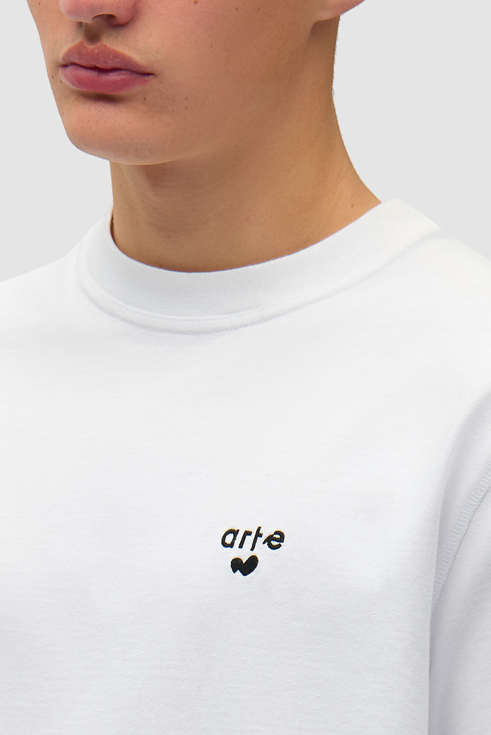 ART1TOP00059CTM_WHT_2.png