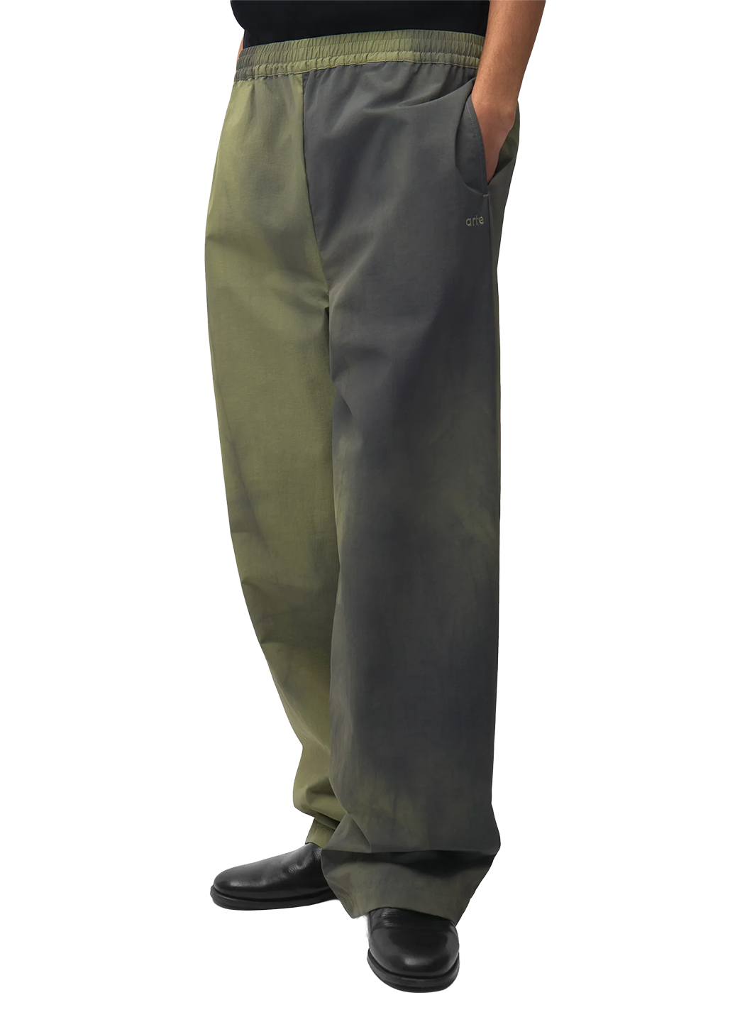 ART1TRO19531NYM_Green_0.png