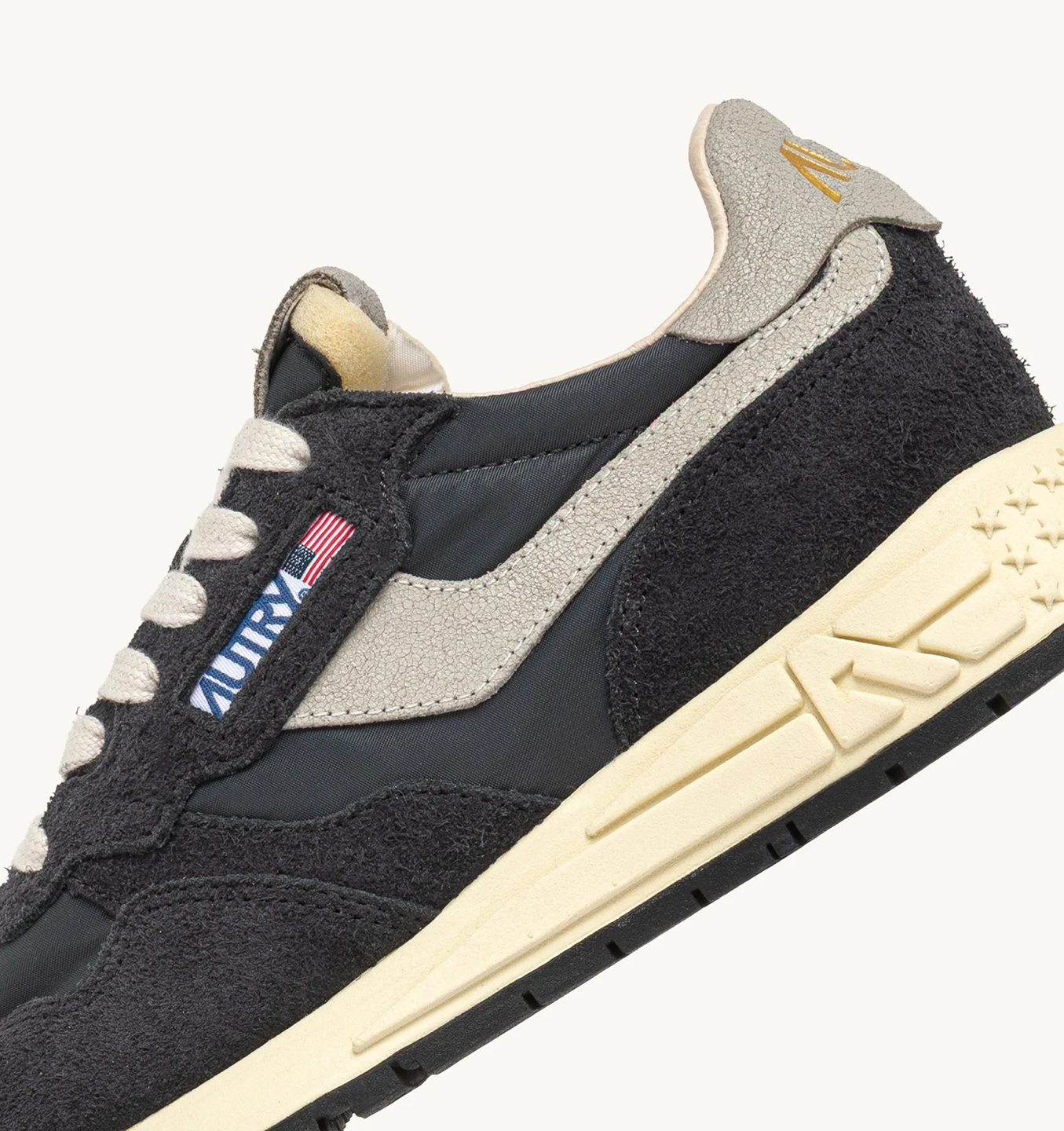 AUT2SNE01212LEM_WHT%2BBLACK_5.png