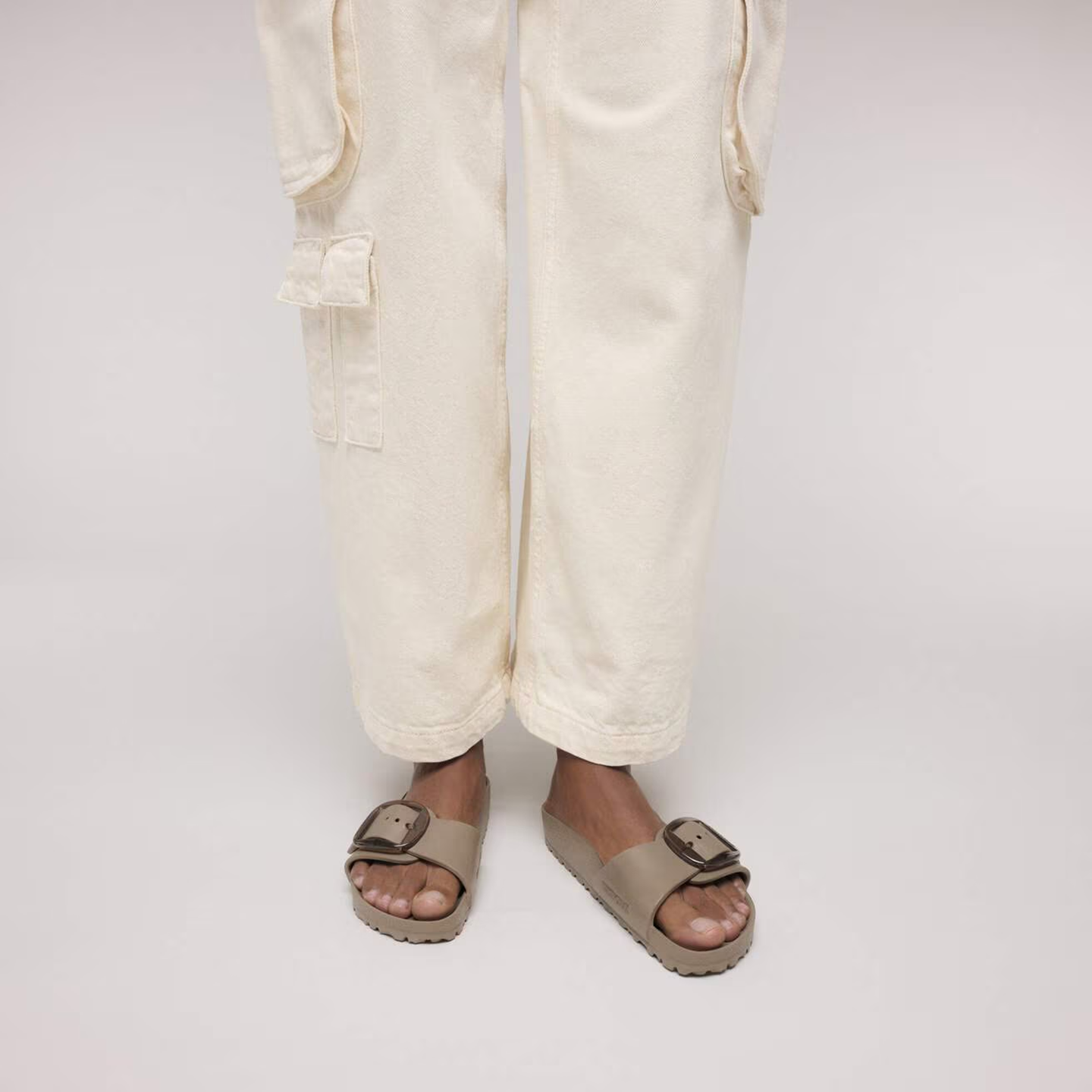 BIRCCAL22473RTW_Gray+Taupe_1.png