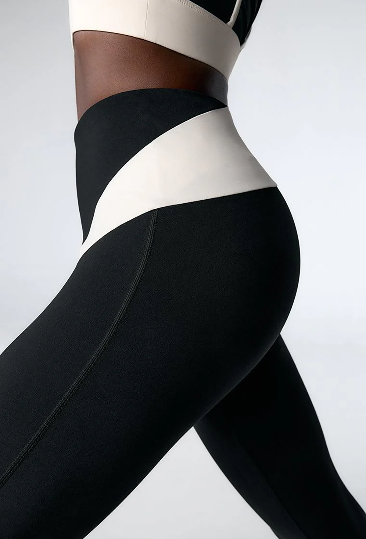 BKL1SPO00014POW_Black+%26+Cream_1.png