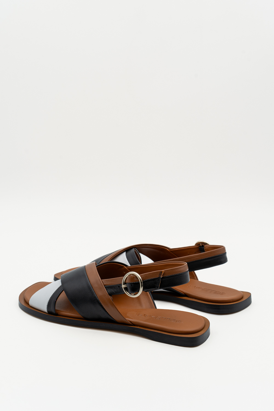 BLLCCAL00007LEW_Negro%2C+Blanco%2C+Cuero_2.png