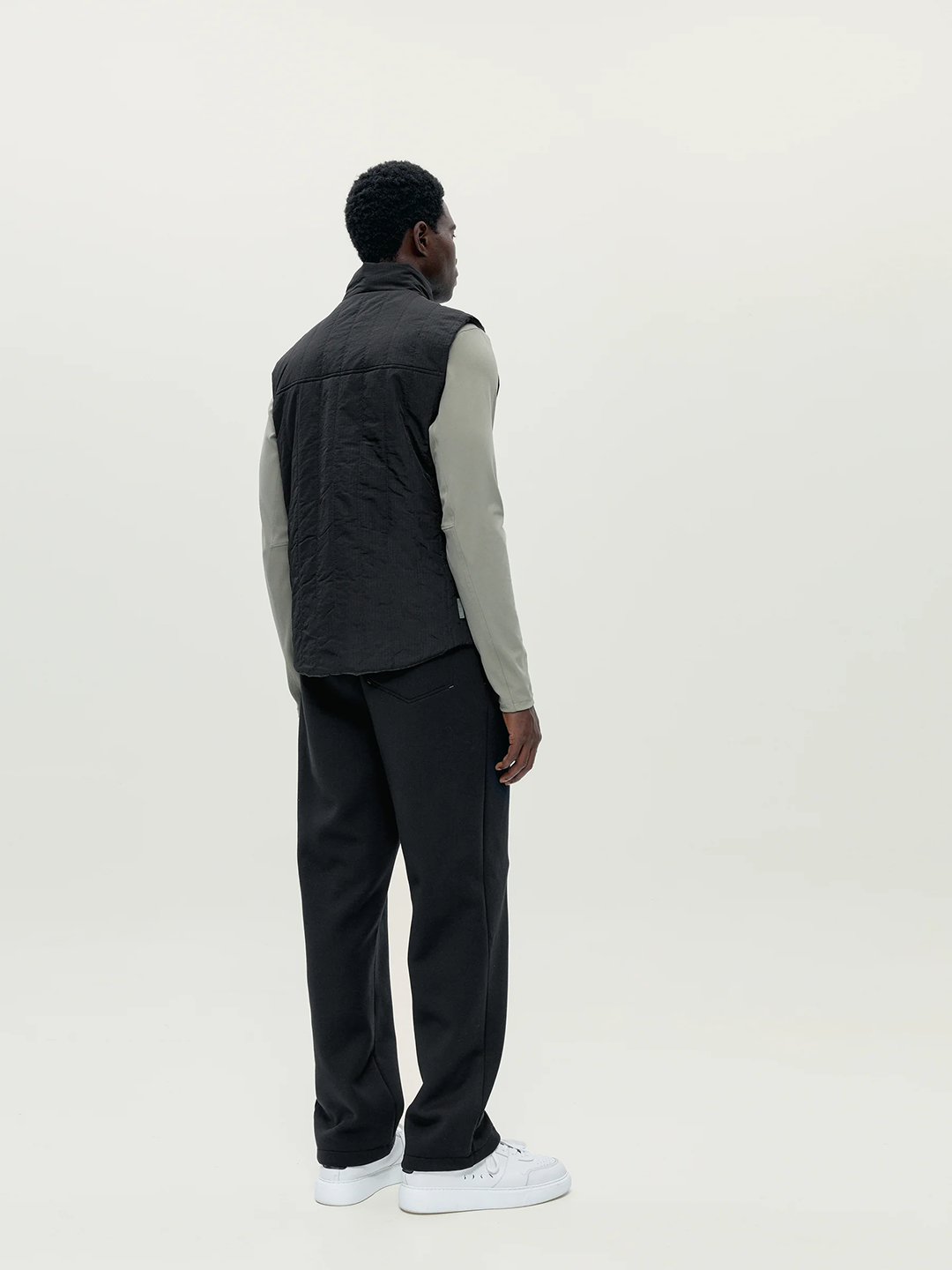 BLY1CJK19218POM_Black_3.png