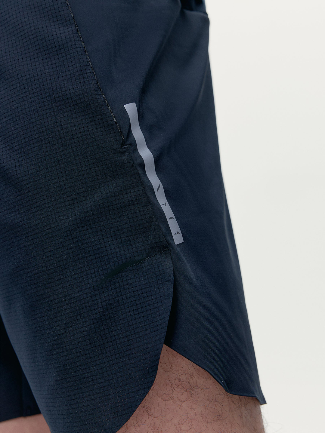 BLY1SPO00016POM_Black_2.png