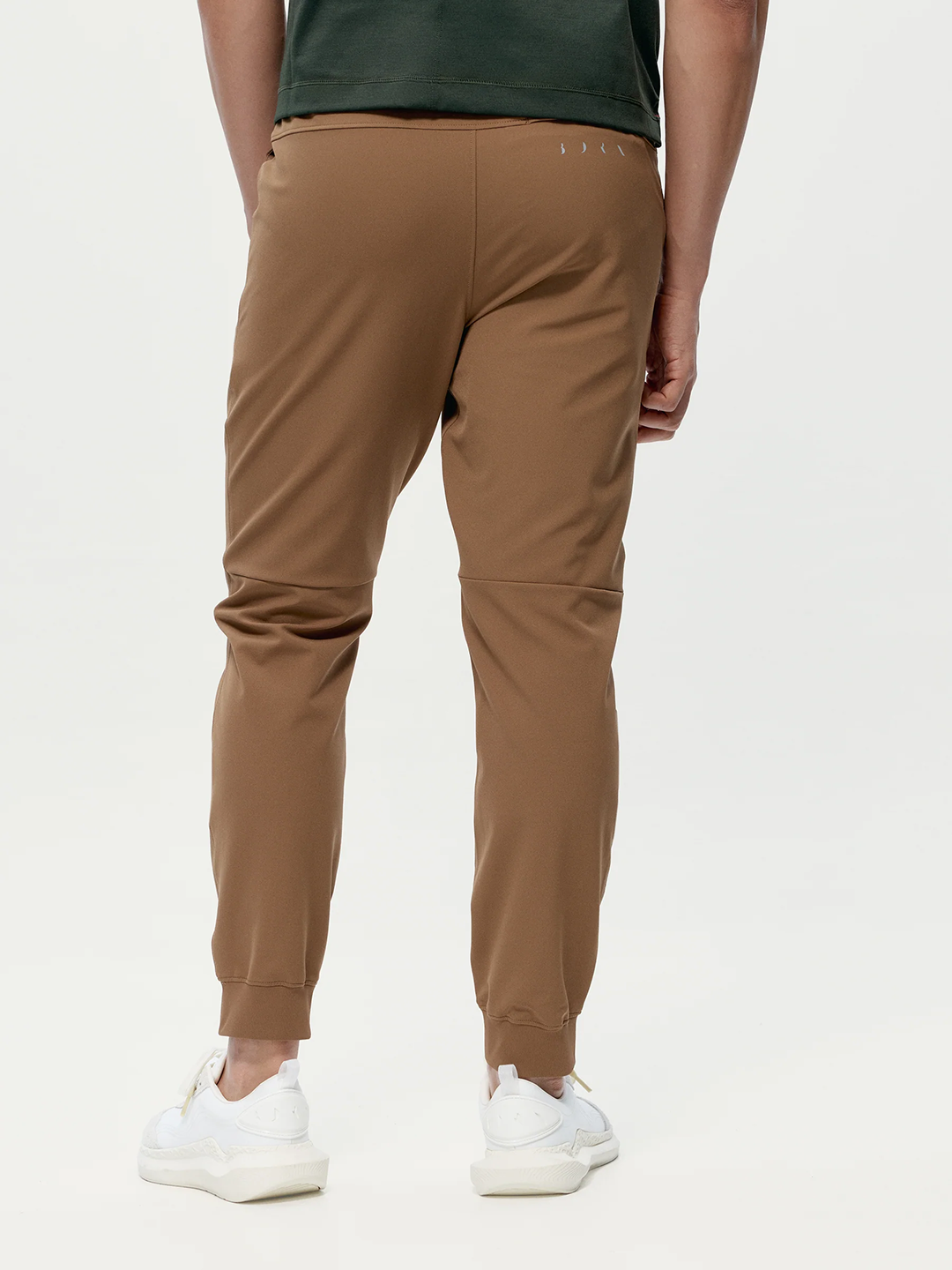 BLY1SPO00017POM_Chestnut_1.png
