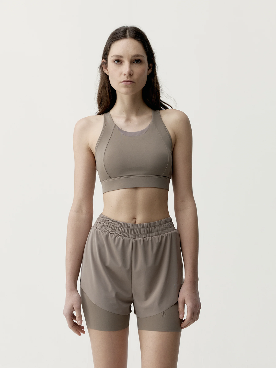 BLY1SPO00152PYW_Taupe_1.png