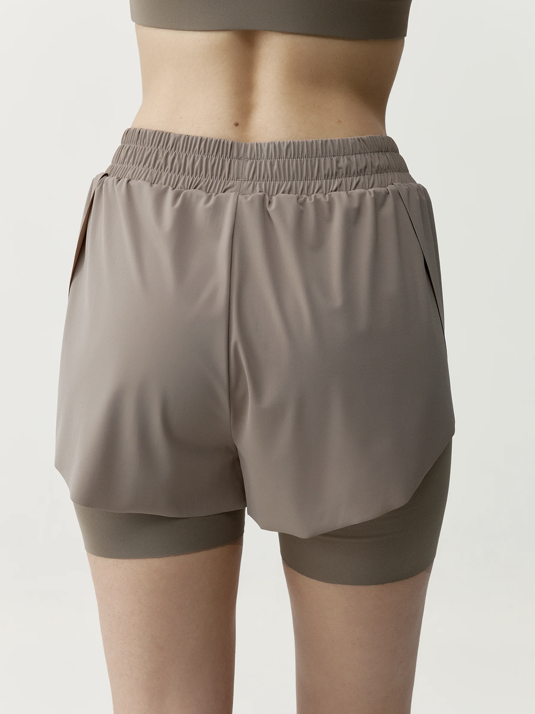 BLY1SPO00152PYW_Taupe_2.png