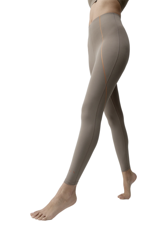 BLY1SPO00166PYW_Taupe_0.png