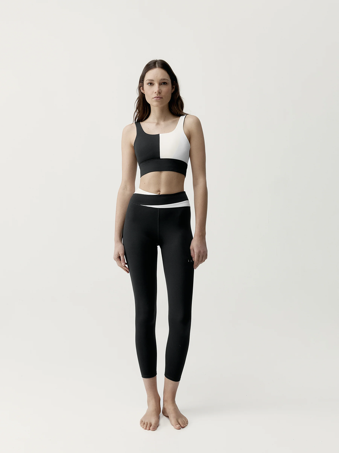 BLY1SPO00167PYW_Black%2BOff+White_1.png
