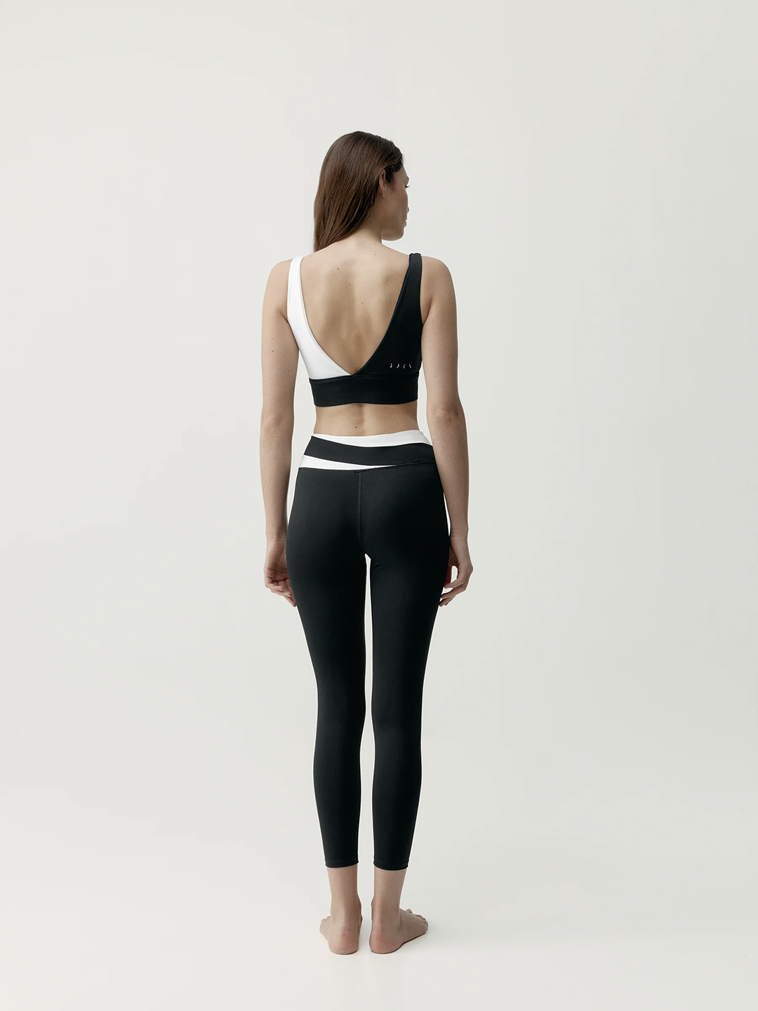 BLY1SPO00167PYW_Black%2BOff+White_2.png