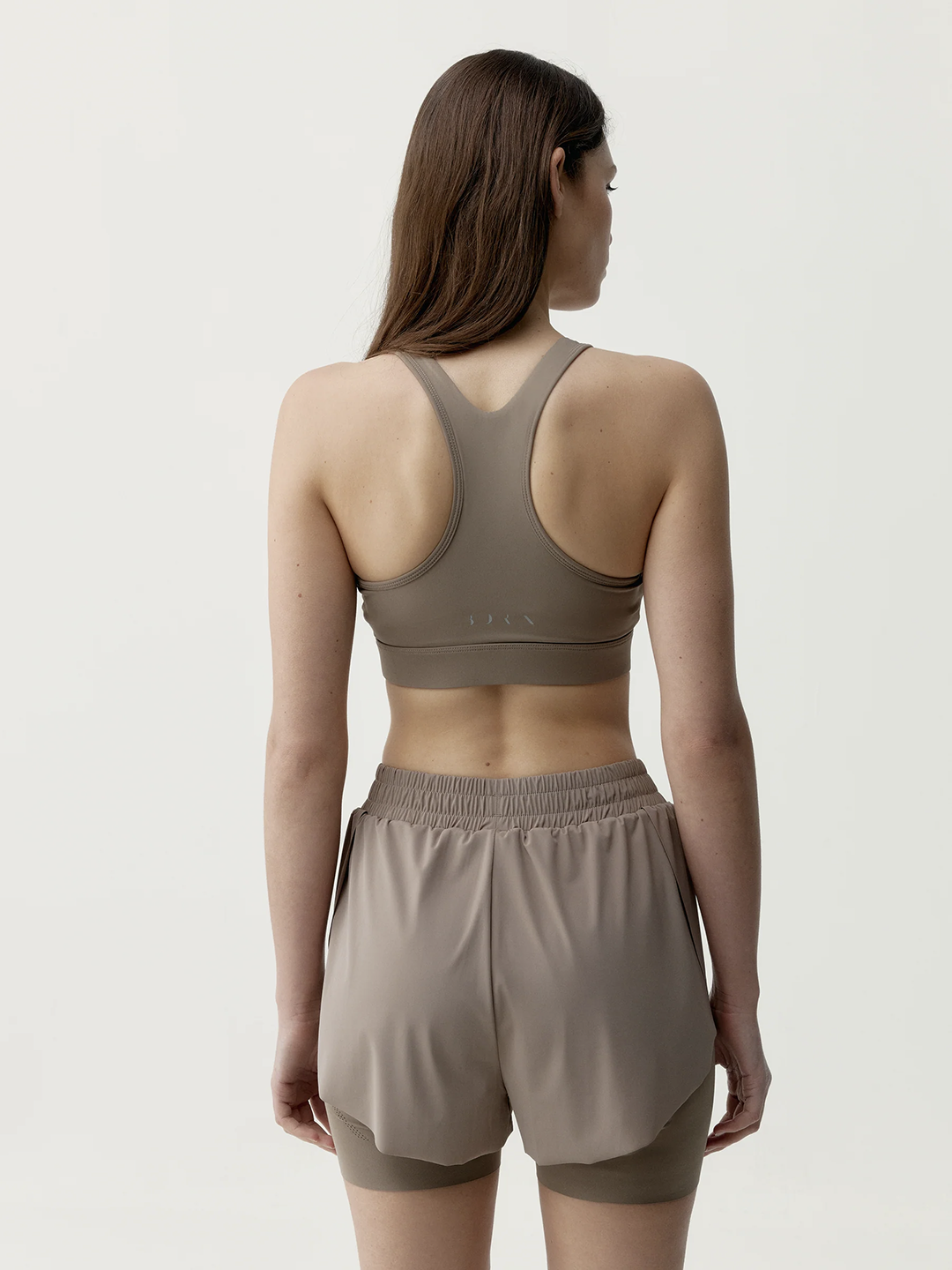 BLY1SPO00198PYW_Taupe_2.png
