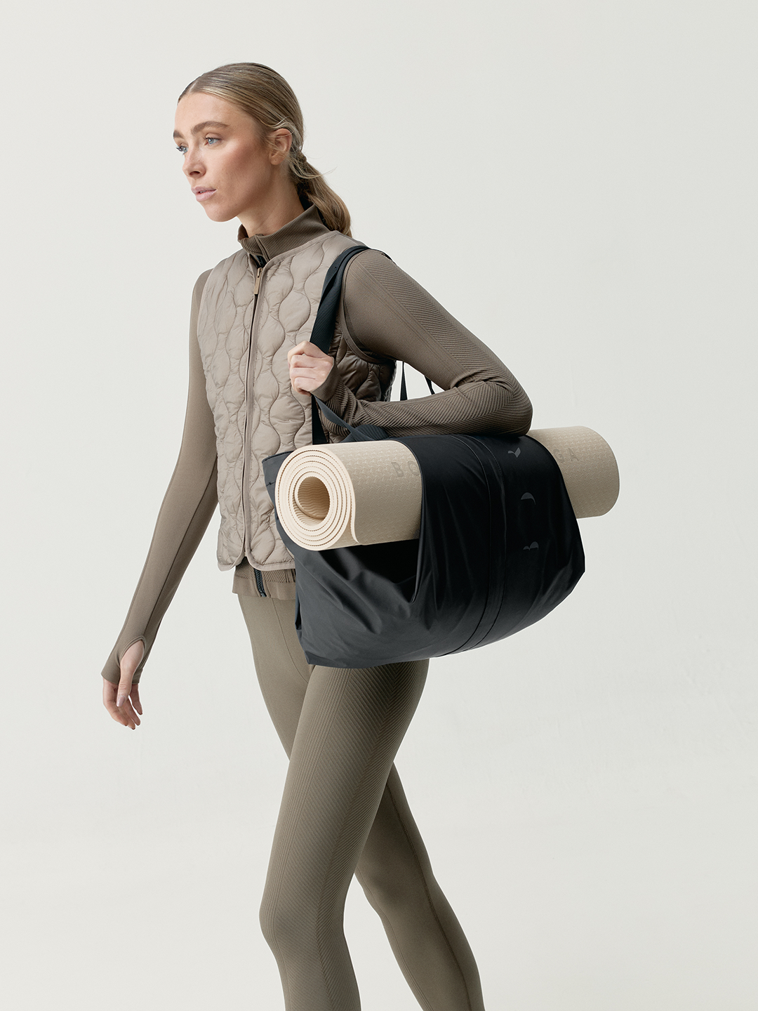 BLY3BAG00000PHW_Black_1.png