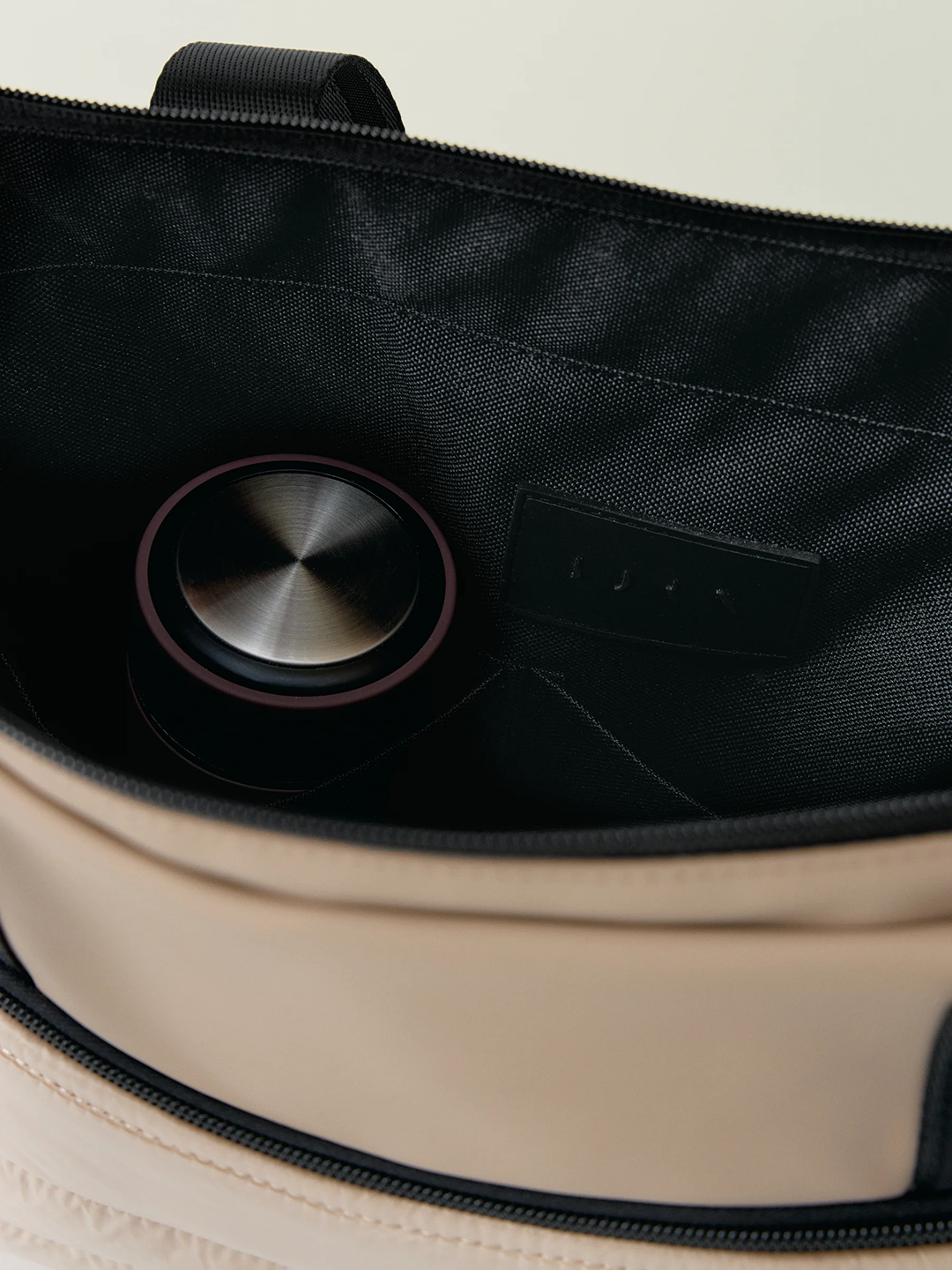 BLY3BAG19276PYW_Biscuit_2.png