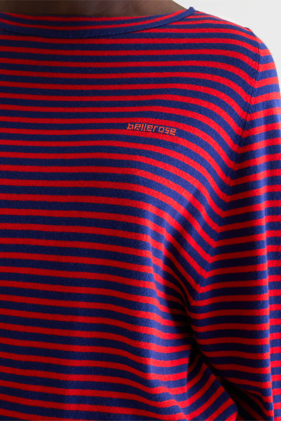 BSE1KNI00005CTW_STRIPE+A_2.png