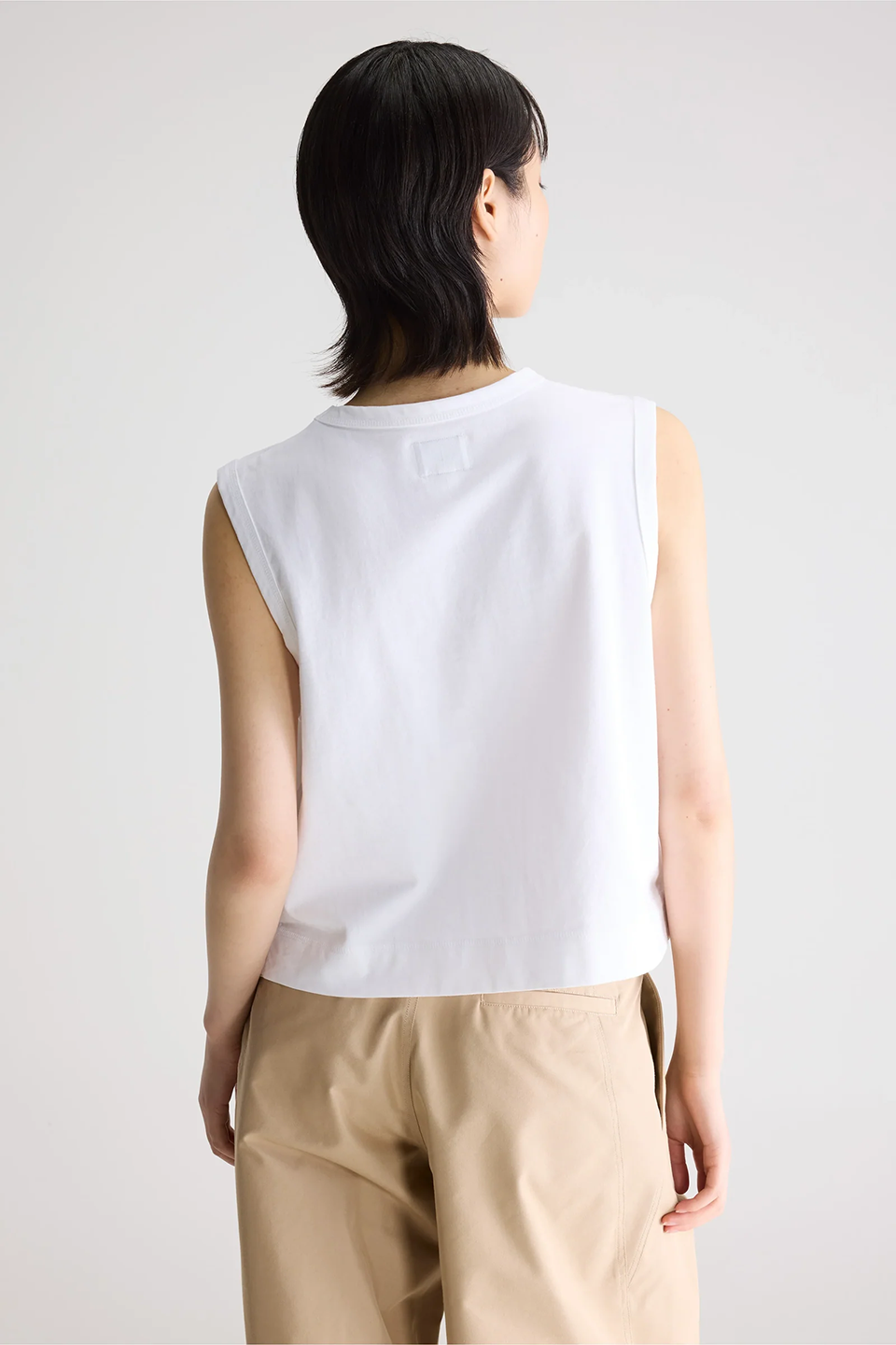 BSE1TOP00022CTW_White_1.png