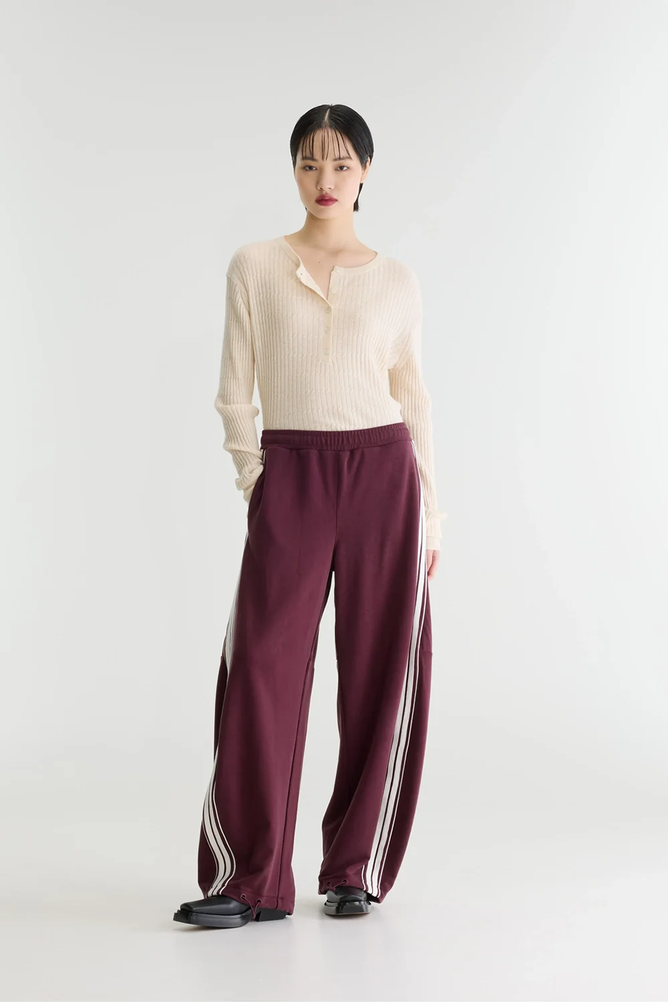 BSE1TRO10698LYW_Burgundy_4.png