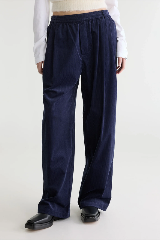 BSE1TRO10712CTW_CAPTAIN_1.png