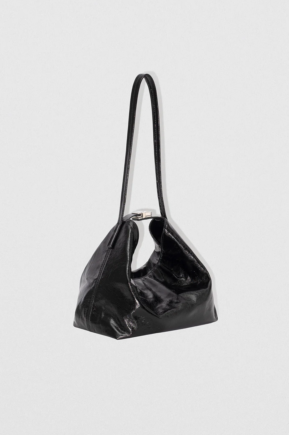 BYF3BAG00001LEW_Black_1.png
