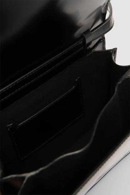 BYFBBCP00001LEW_Black_3.png