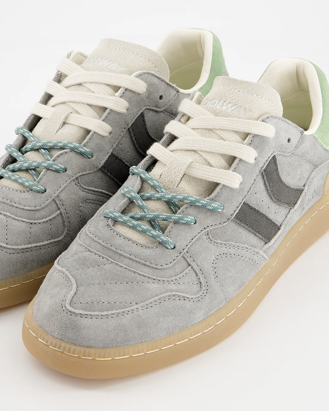 COO2SNE00004LEW_MINT+FROST_2.png