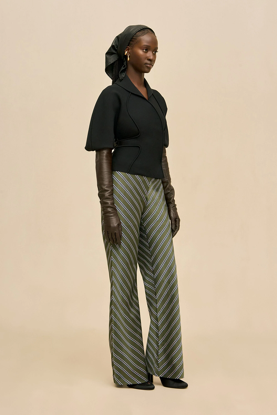 CUG1CJK21309VSW_Black_2.png