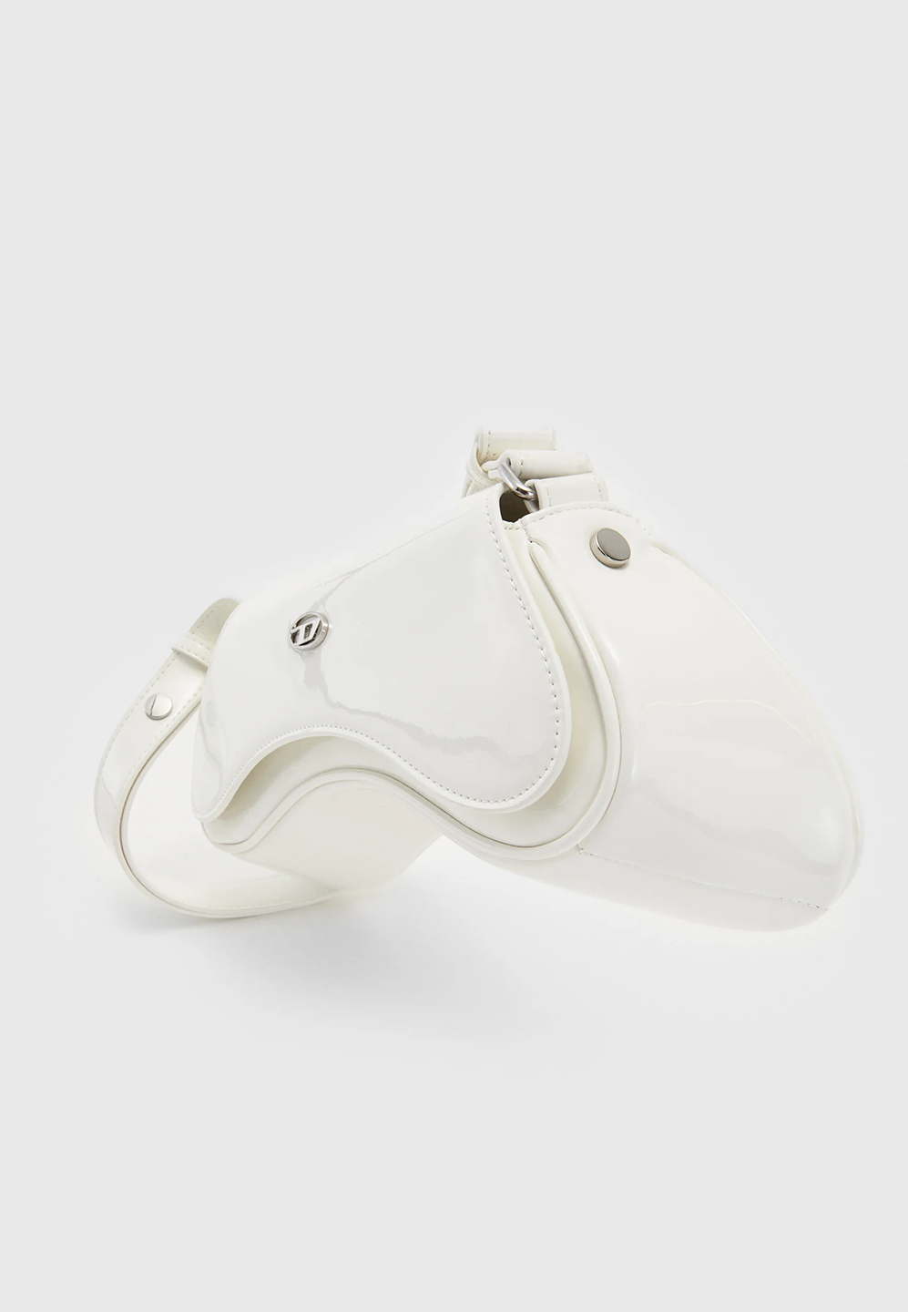 DIE3BAG00000YPW_WHT_3.png