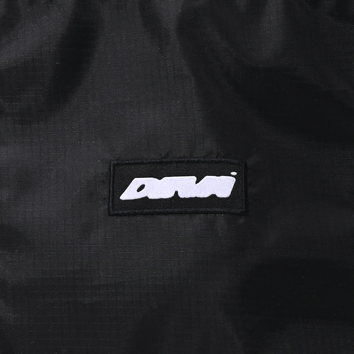 DVS3BAG23475SYM_Black_2.png