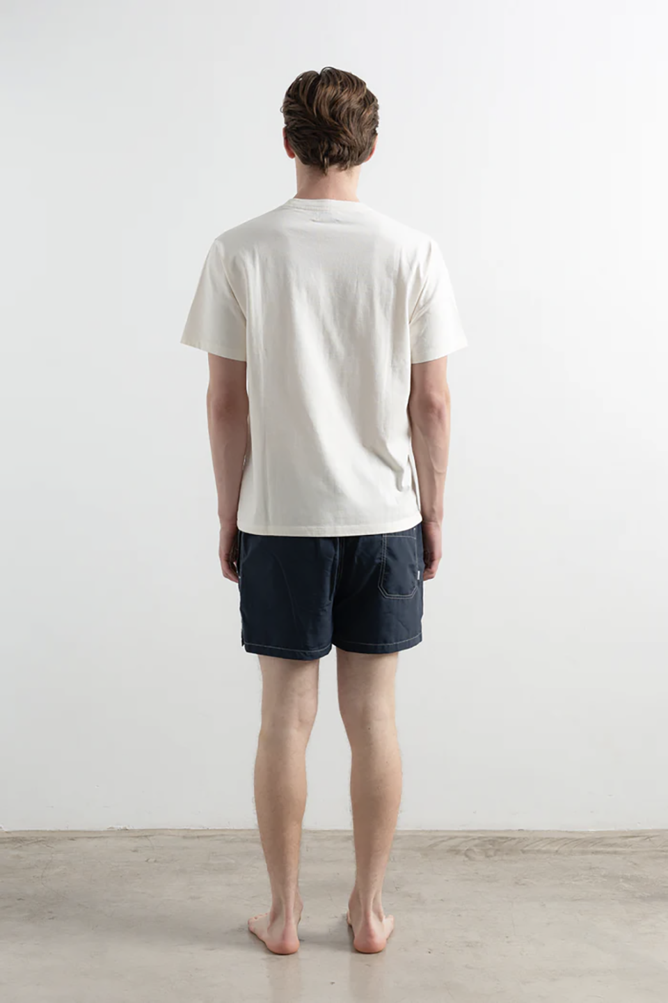 EDS1BEA00003NYM_PLAIN+NAVY_1.png