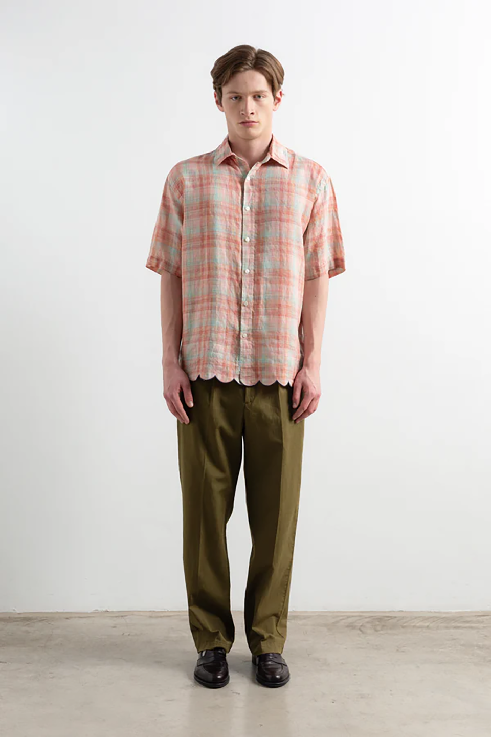 EDS1SHO00005CTM_PLAIN+KHAKI_1.png