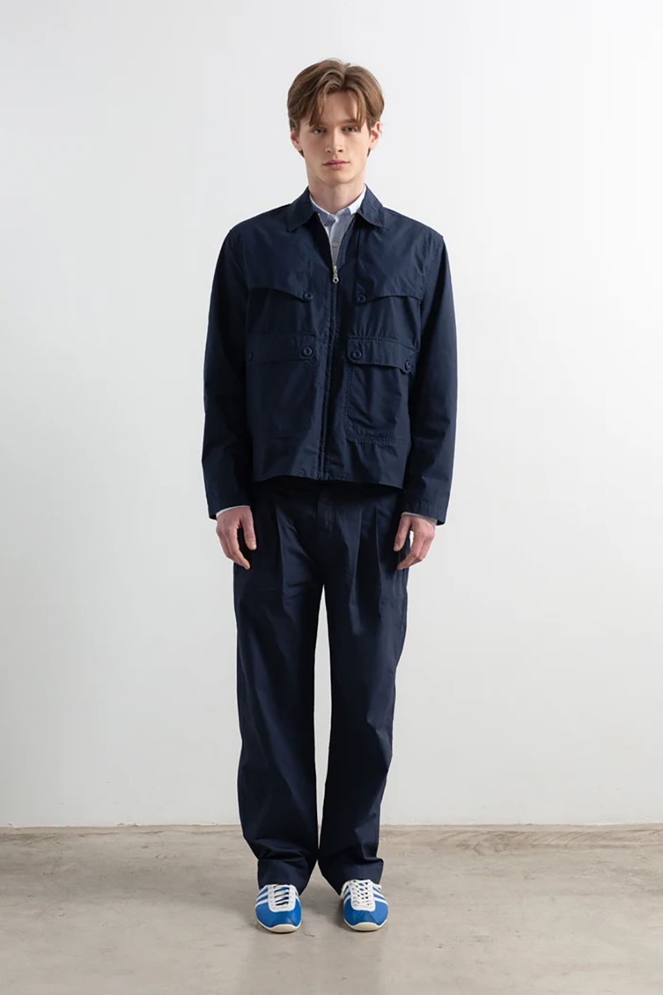 EDS1TRO00010CTM_Plain+Navy1_3.png