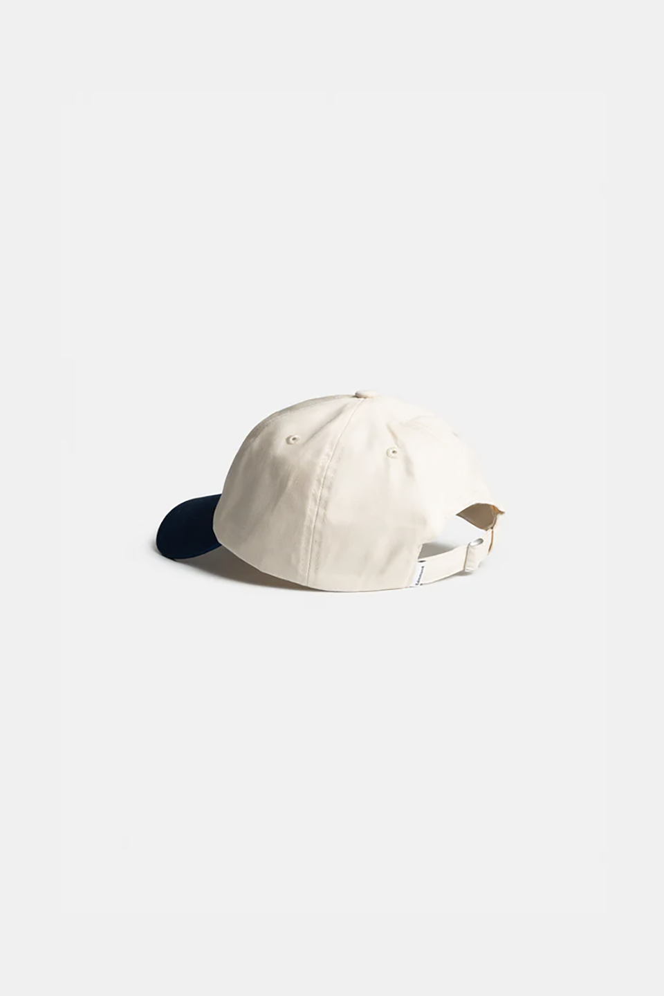EDS4ACC00013CTM_PLAIN+OFF+WHITE_3.png