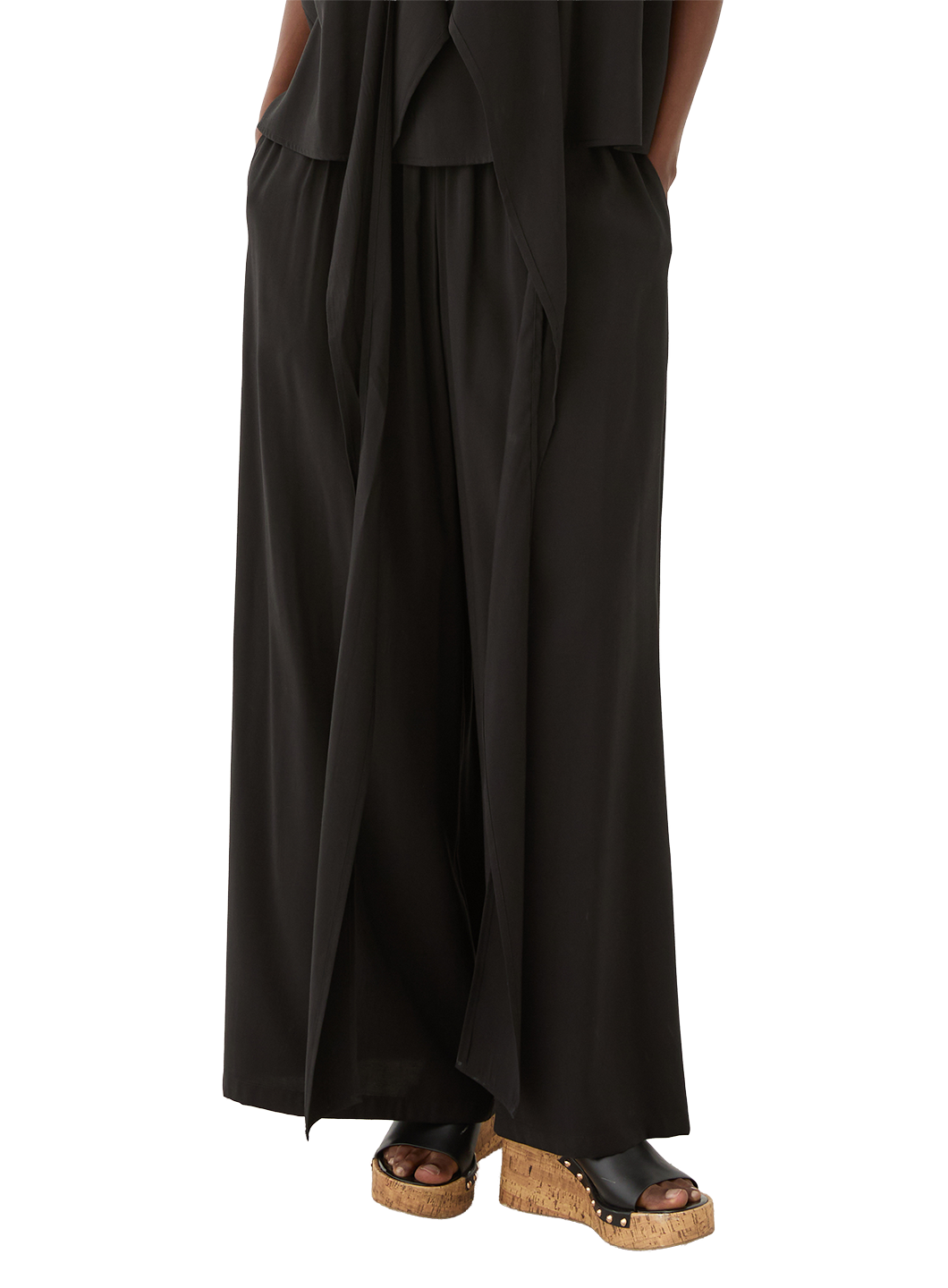 ELH1TRO03582PYW_Black_0.png