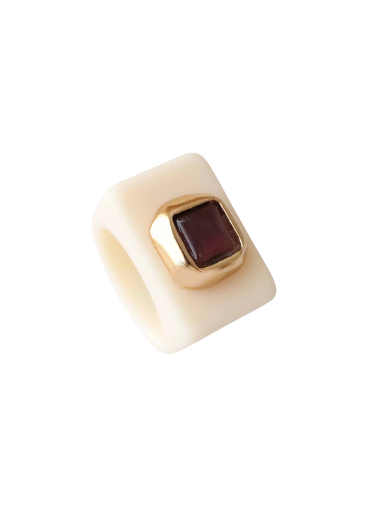EMO5JEW28886BRW_Crema_0.png