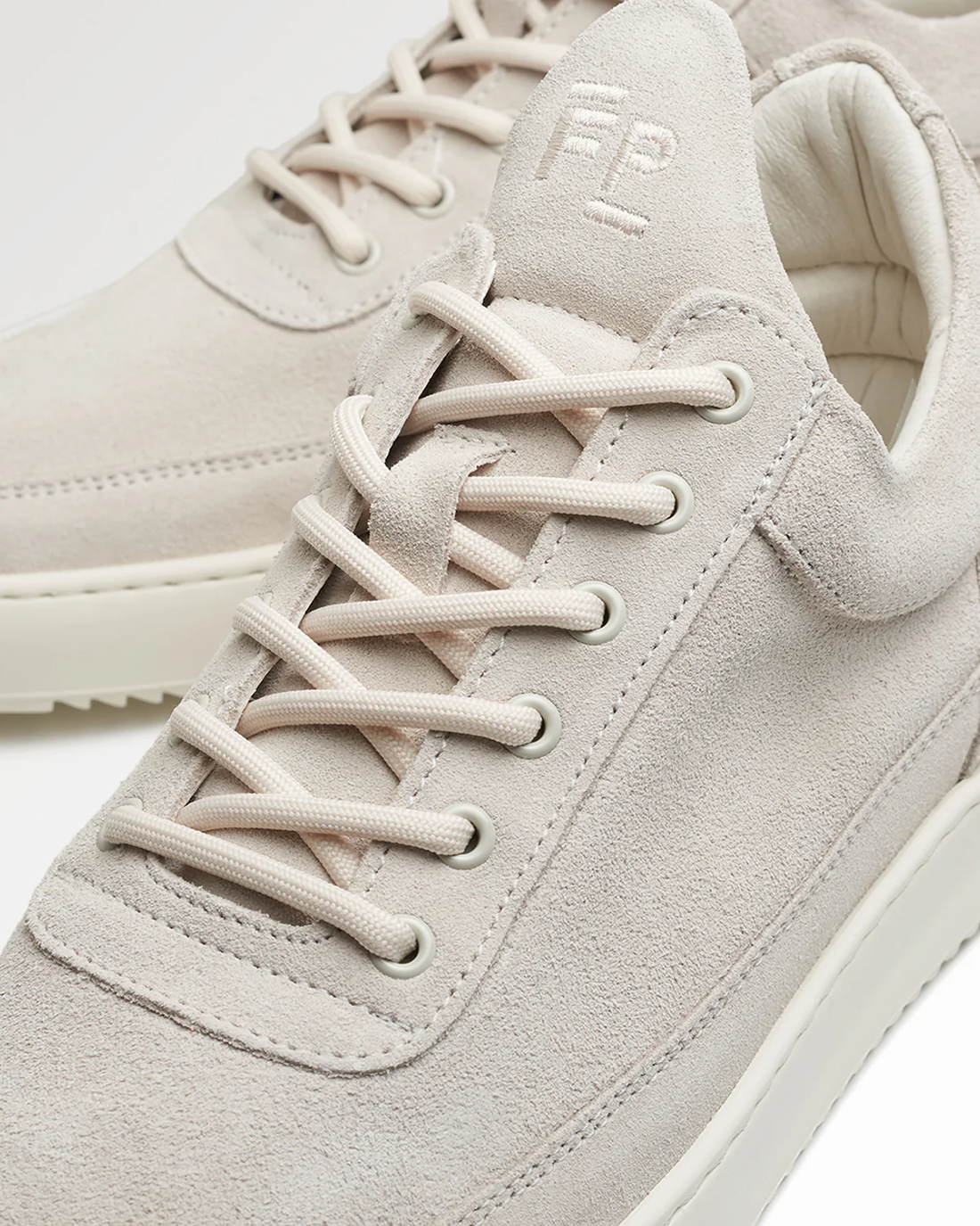 FIL2SNE00000LEU_Off+white_2.png