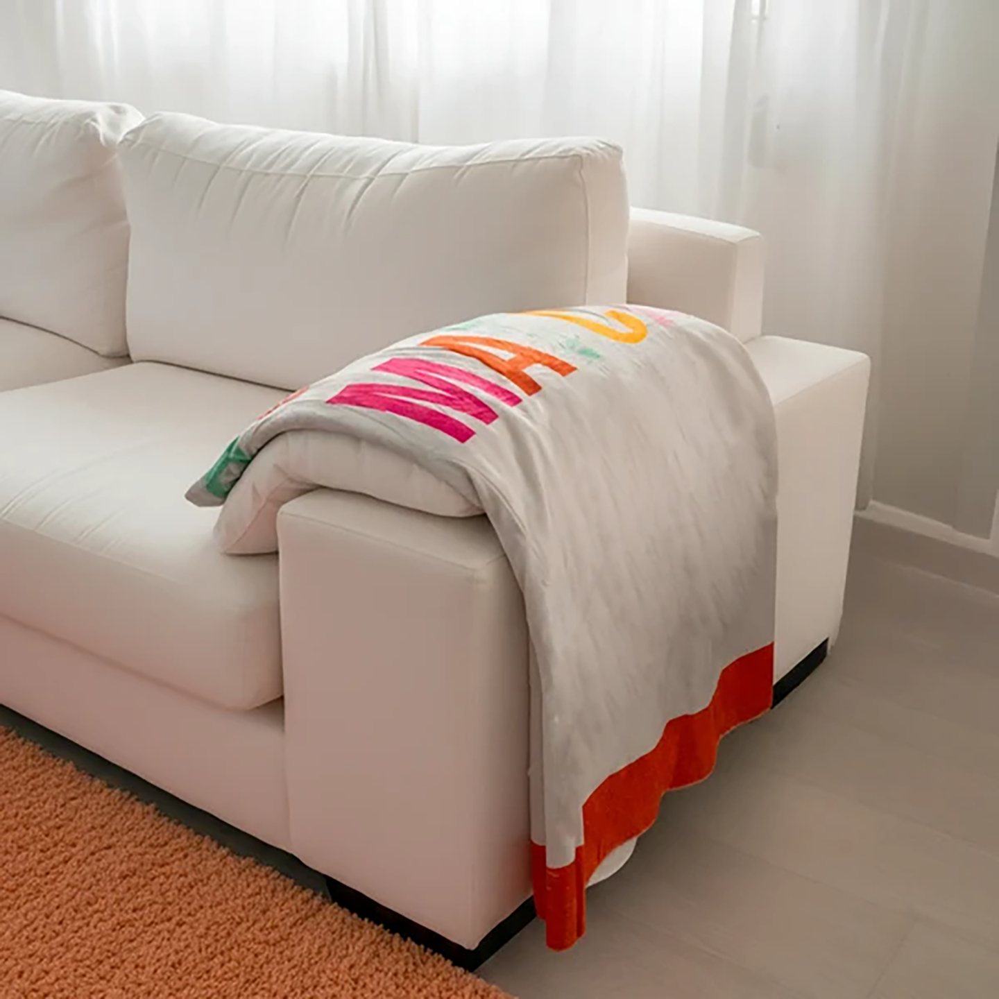 FIS8HTX00002PYU_Multicolor_3.png