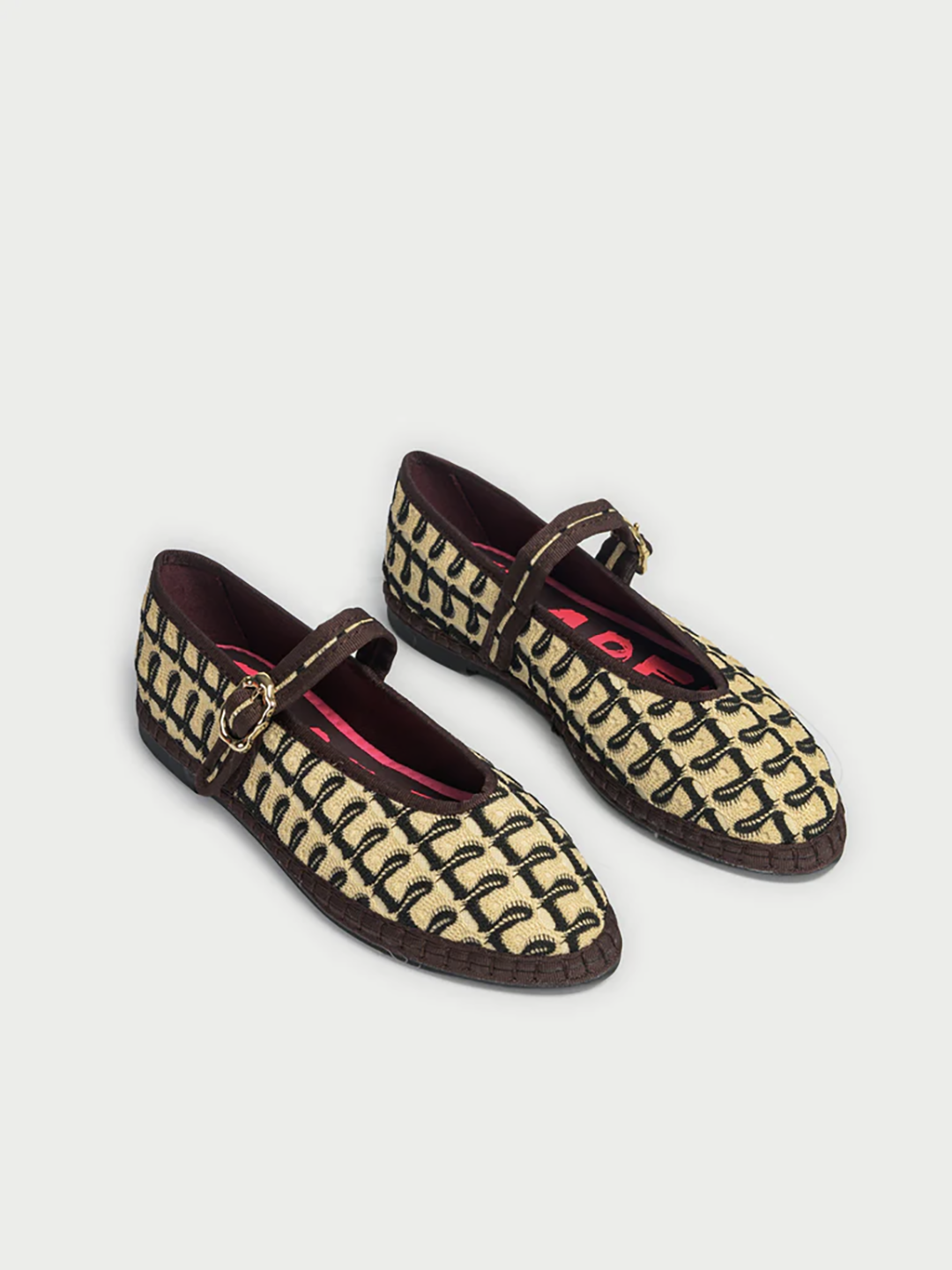 FLACCAL00002CTW_Twist+Brown_1.png