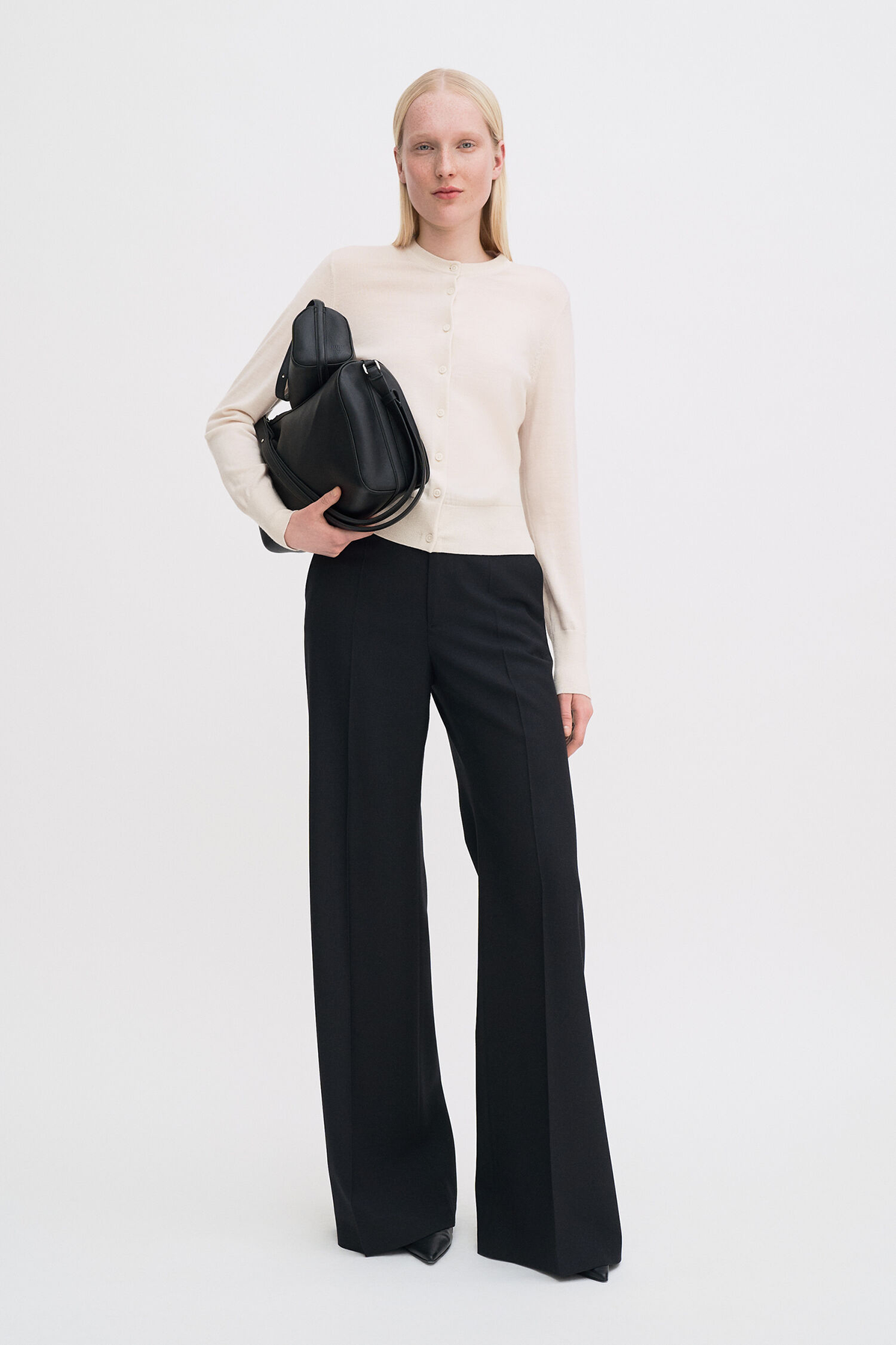 FPA1KNI00001WLW_Cream+White_2.png