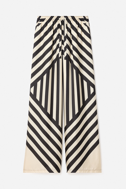 FPA1TRO00000SEW_Black_3.png