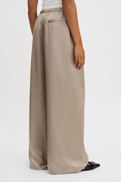 FPA1TRO00002AEW_Dark+Taupe_2.png