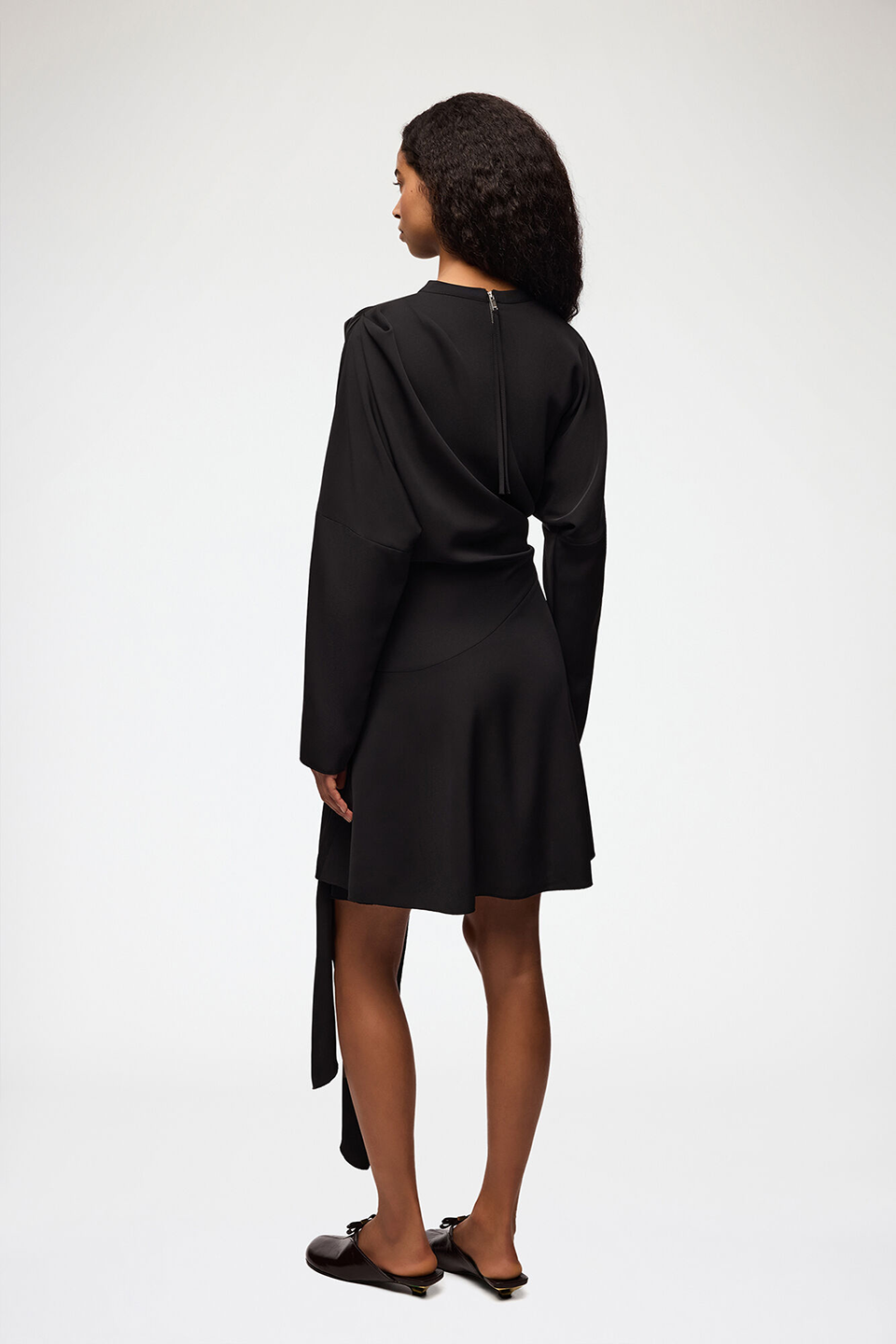 GAN1DRE24395PYW_Black_2.png