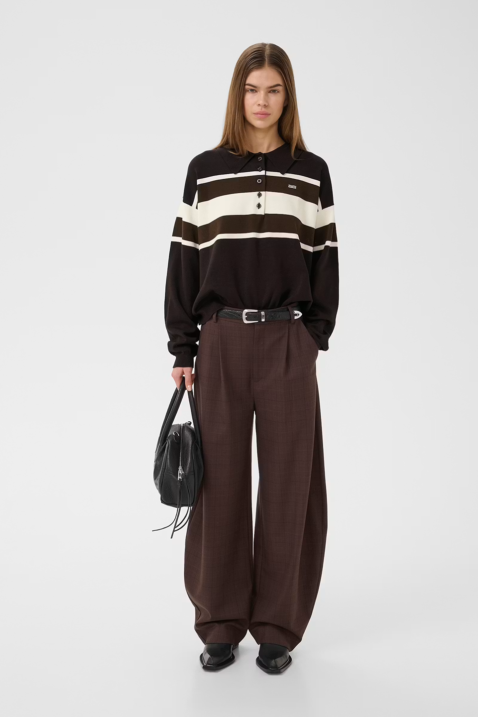 GES1KNI27492VPW_Ganache%2BSlate+Black%2BEgret_3.png